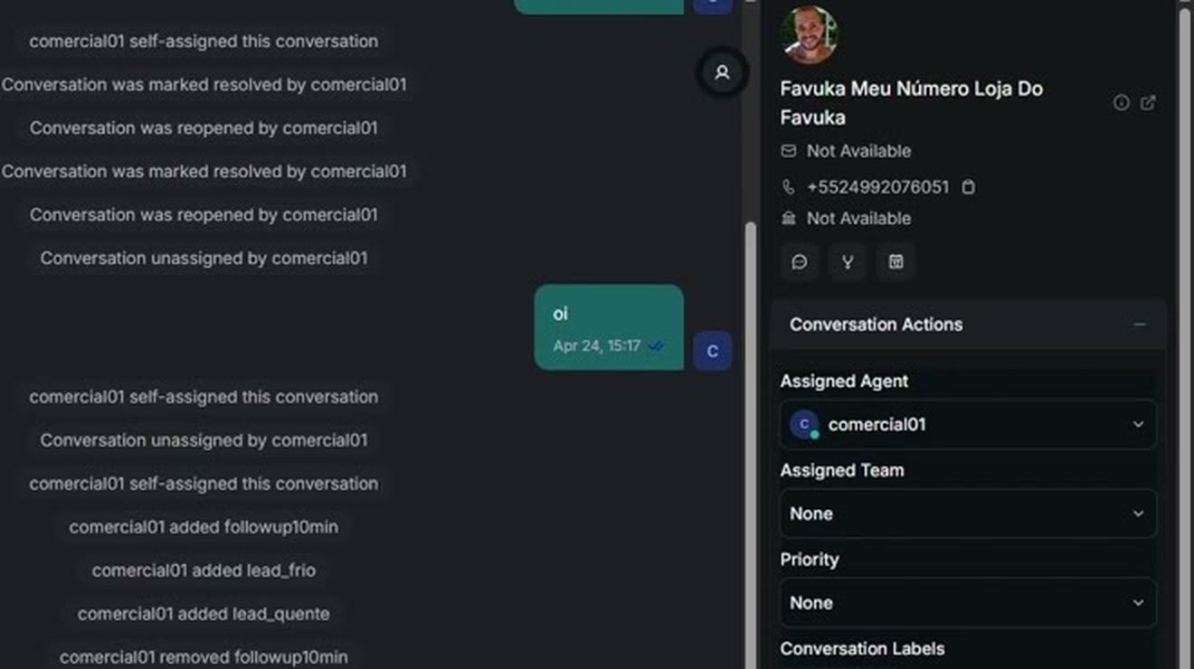 painel mostrando a transferência de uma conversa para outro atendente e a nota interna